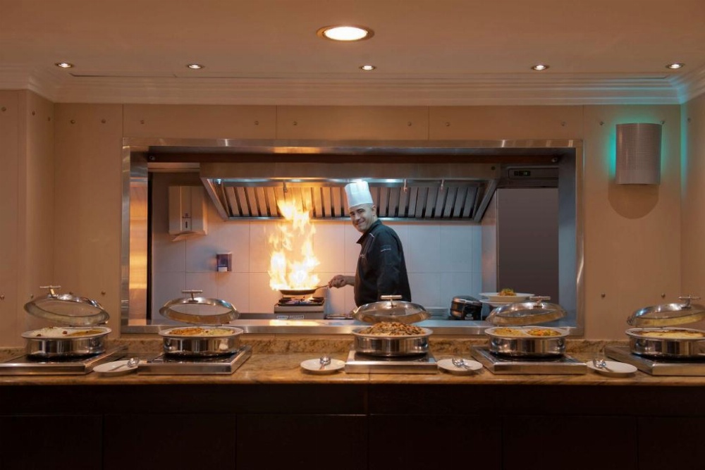 Radisson Blu Martinez Hotel Beirut